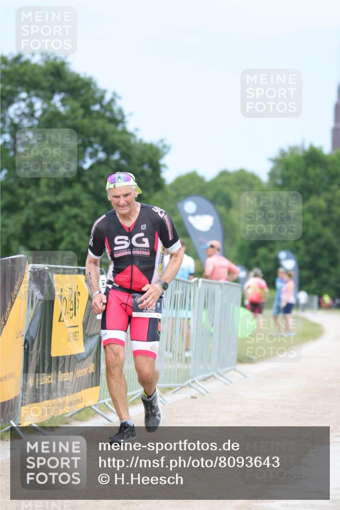 22.06.2025 - Viking Triathlon H.Heesch http://msf.ph/oto/8093643 22.06.2025 17:09:15 Laufen 493 meine-sportfotos.de