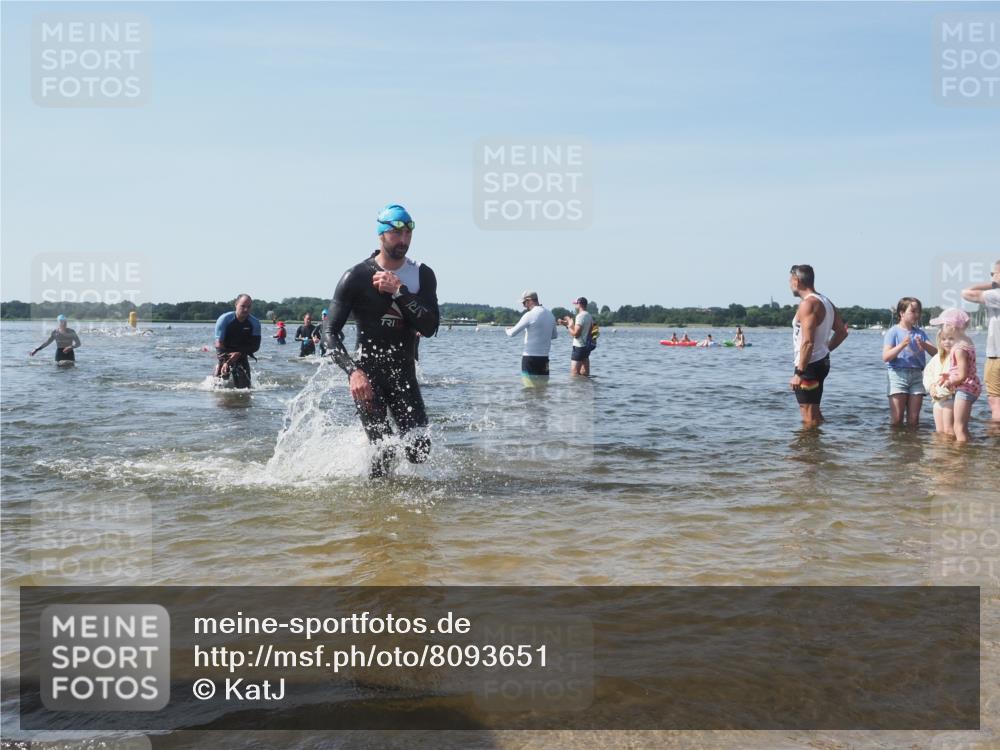 22.06.2025 - Viking Triathlon KatJ http://msf.ph/oto/8093651 22.06.2025 10:29:17 Schwimmen 7, 11, 30, 33, 243, 458, 612, 652 meine-sportfotos.de