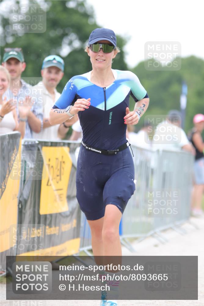 22.06.2025 - Viking Triathlon H.Heesch http://msf.ph/oto/8093665 22.06.2025 16:05:44 Laufen 123, 153, 155 meine-sportfotos.de