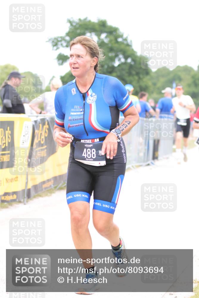 22.06.2025 - Viking Triathlon H.Heesch http://msf.ph/oto/8093694 22.06.2025 15:19:02 Laufen 155, 183, 488, 494 meine-sportfotos.de