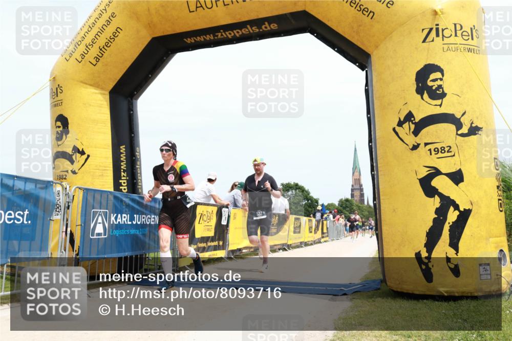 22.06.2025 - Viking Triathlon H.Heesch http://msf.ph/oto/8093716 22.06.2025 13:57:50 Laufen 425, 532 meine-sportfotos.de