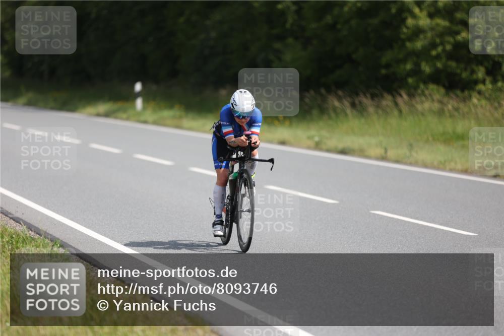 22.06.2025 - Viking Triathlon Yannick Fuchs http://msf.ph/oto/8093746 22.06.2025 11:19:02 Radfahren 4, 137, 190, 353, 374, 515, 641 meine-sportfotos.de