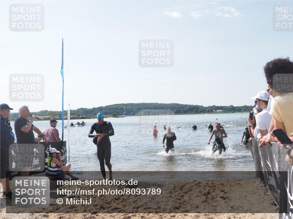 22.06.2025 - Viking Triathlon MichiJ http://msf.ph/oto/8093789 22.06.2025 10:39:55 Schwimmen 283, 423, 437, 518, 538 meine-sportfotos.de