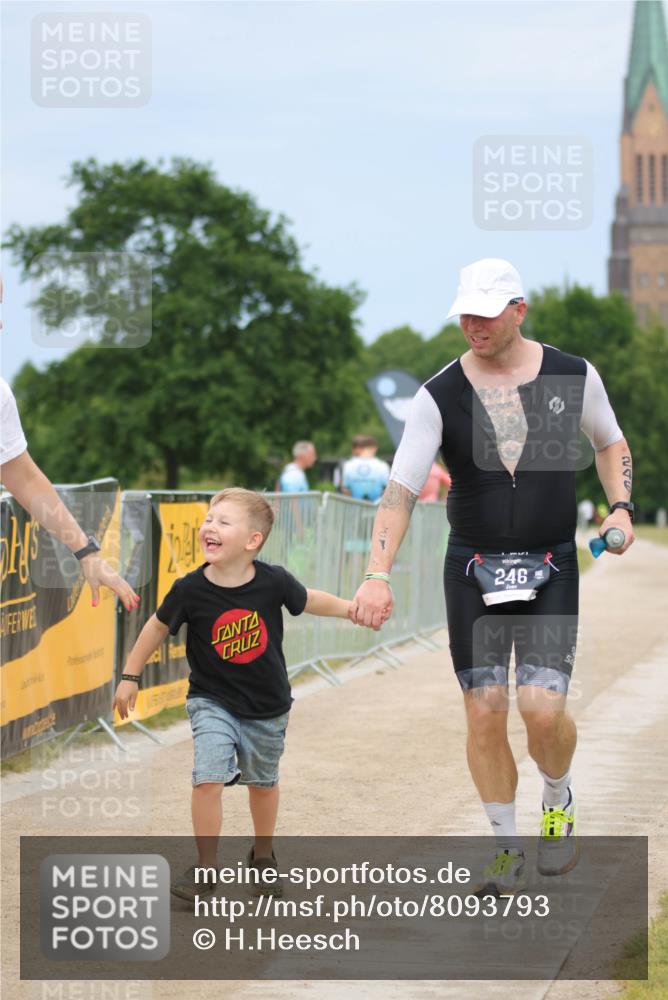 22.06.2025 - Viking Triathlon H.Heesch http://msf.ph/oto/8093793 22.06.2025 17:09:24 Laufen 246 meine-sportfotos.de