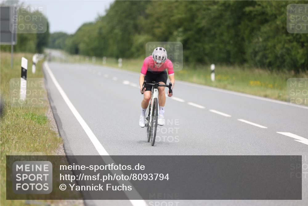 22.06.2025 - Viking Triathlon Yannick Fuchs http://msf.ph/oto/8093794 22.06.2025 13:42:22 Radfahren 472 meine-sportfotos.de