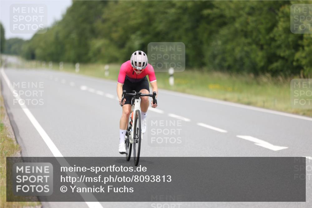 22.06.2025 - Viking Triathlon Yannick Fuchs http://msf.ph/oto/8093813 22.06.2025 13:42:22 Radfahren 472 meine-sportfotos.de