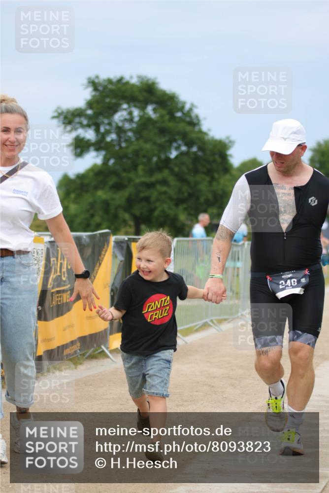 22.06.2025 - Viking Triathlon H.Heesch http://msf.ph/oto/8093823 22.06.2025 17:09:24 Laufen 246 meine-sportfotos.de