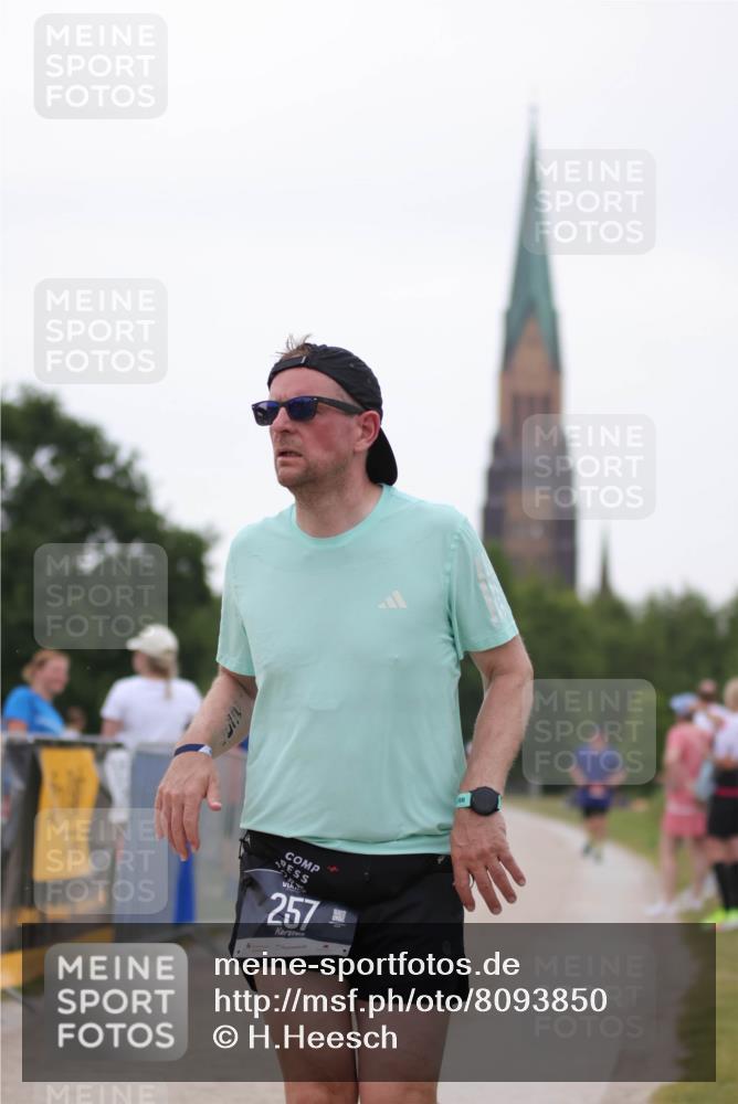 22.06.2025 - Viking Triathlon H.Heesch http://msf.ph/oto/8093850 22.06.2025 16:06:04 Laufen 257 meine-sportfotos.de