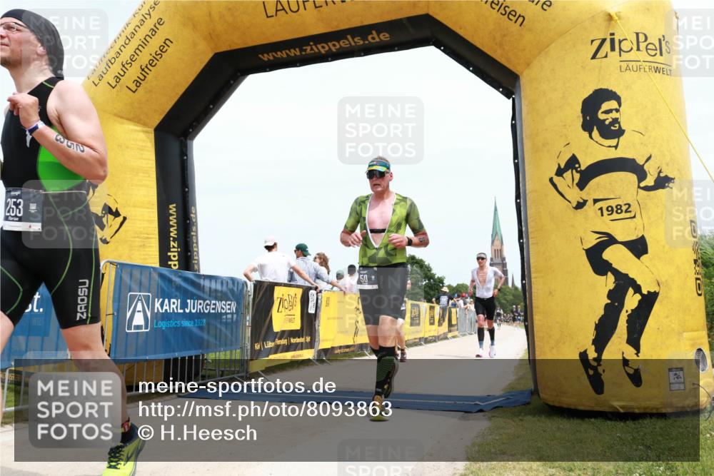 22.06.2025 - Viking Triathlon H.Heesch http://msf.ph/oto/8093863 22.06.2025 13:58:32 Laufen 50, 99, 253, 315, 423 meine-sportfotos.de
