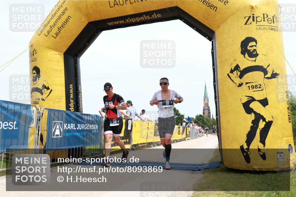 22.06.2025 - Viking Triathlon H.Heesch http://msf.ph/oto/8093869 22.06.2025 13:58:34 Laufen 50, 99, 253, 315, 423 meine-sportfotos.de