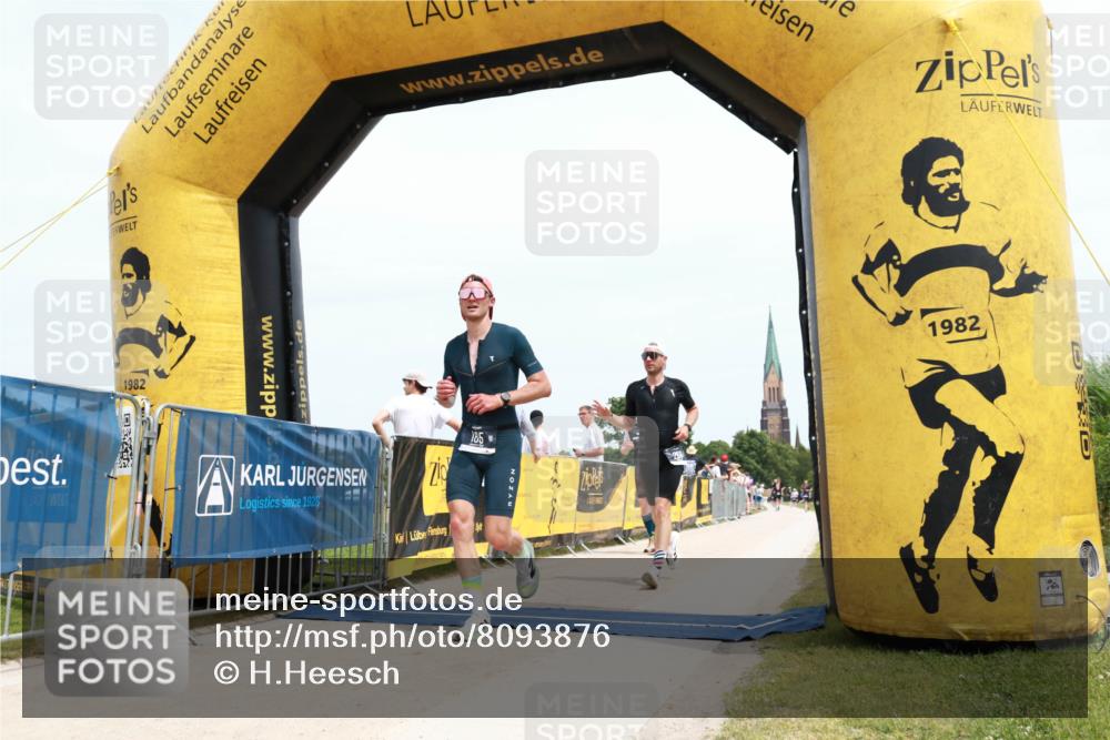22.06.2025 - Viking Triathlon H.Heesch http://msf.ph/oto/8093876 22.06.2025 13:58:48 Laufen 48, 185, 266 meine-sportfotos.de