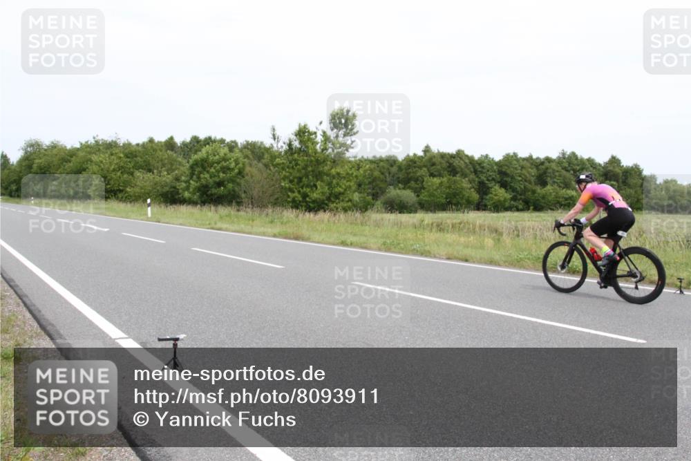 22.06.2025 - Viking Triathlon Yannick Fuchs http://msf.ph/oto/8093911 22.06.2025 13:57:20 Radfahren 405 meine-sportfotos.de