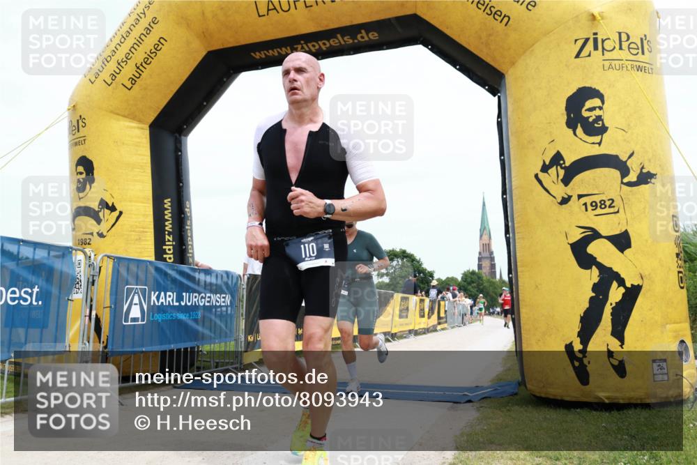22.06.2025 - Viking Triathlon H.Heesch http://msf.ph/oto/8093943 22.06.2025 13:59:35 Laufen 110, 116, 247 meine-sportfotos.de