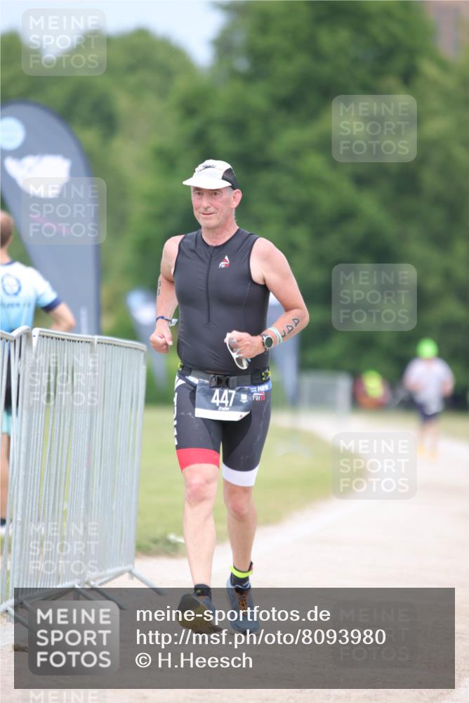22.06.2025 - Viking Triathlon H.Heesch http://msf.ph/oto/8093980 22.06.2025 17:17:36 Laufen 447 meine-sportfotos.de
