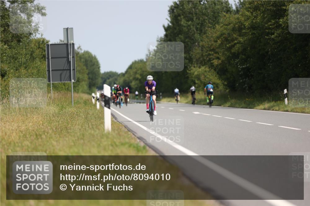 22.06.2025 - Viking Triathlon Yannick Fuchs http://msf.ph/oto/8094010 22.06.2025 11:19:38 Radfahren 255, 299, 349, 520 meine-sportfotos.de