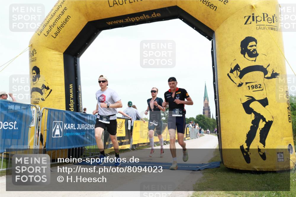 22.06.2025 - Viking Triathlon H.Heesch http://msf.ph/oto/8094023 22.06.2025 14:00:34 Laufen 97, 102, 152, 241, 657 meine-sportfotos.de