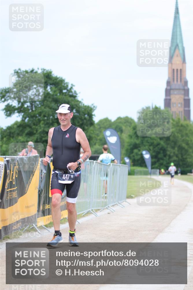 22.06.2025 - Viking Triathlon H.Heesch http://msf.ph/oto/8094028 22.06.2025 17:17:40 Laufen 447 meine-sportfotos.de