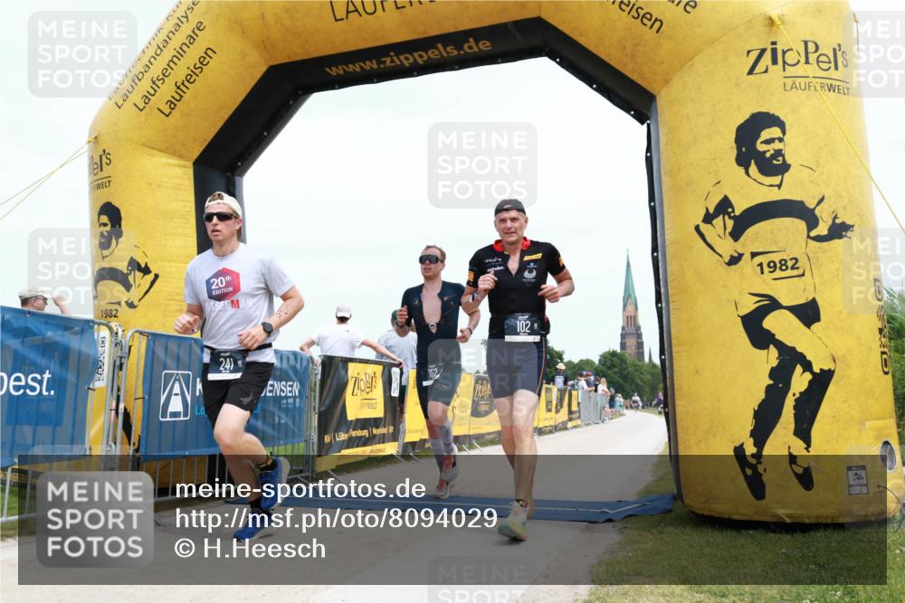 22.06.2025 - Viking Triathlon H.Heesch http://msf.ph/oto/8094029 22.06.2025 14:00:34 Laufen 97, 102, 152, 241, 657 meine-sportfotos.de