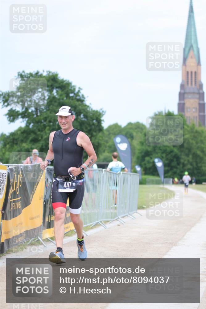 22.06.2025 - Viking Triathlon H.Heesch http://msf.ph/oto/8094037 22.06.2025 17:17:40 Laufen 447 meine-sportfotos.de