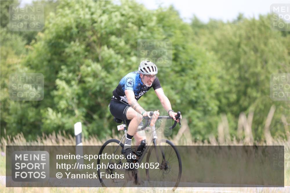 22.06.2025 - Viking Triathlon Yannick Fuchs http://msf.ph/oto/8094052 22.06.2025 13:44:22 Radfahren 165, 634 meine-sportfotos.de