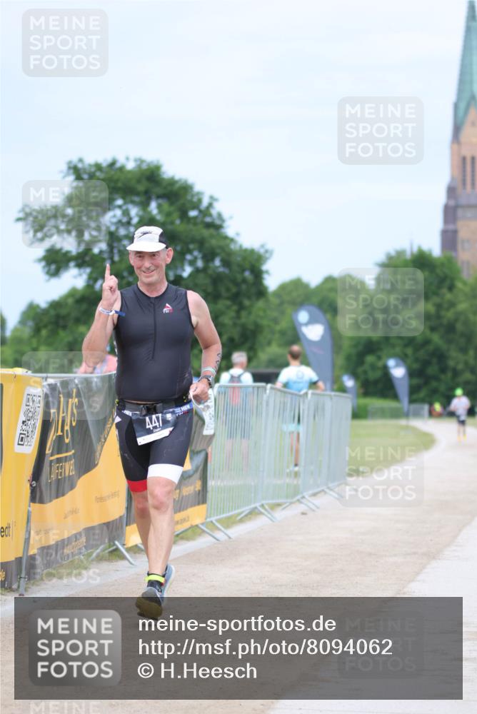 22.06.2025 - Viking Triathlon H.Heesch http://msf.ph/oto/8094062 22.06.2025 17:17:40 Laufen 447 meine-sportfotos.de