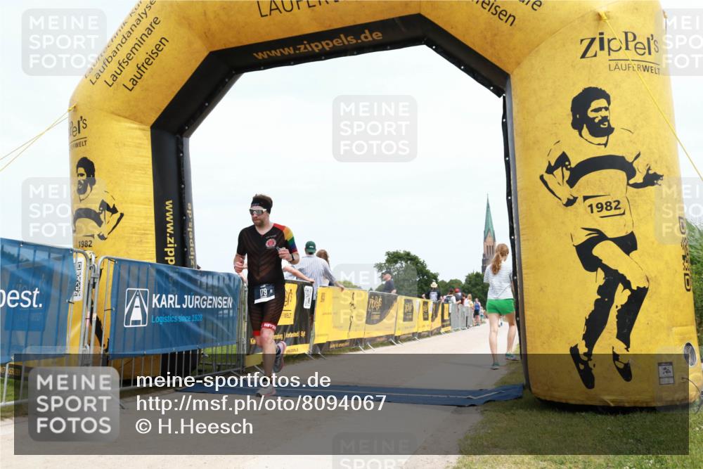 22.06.2025 - Viking Triathlon H.Heesch http://msf.ph/oto/8094067 22.06.2025 14:01:19 Laufen 63, 179, 658 meine-sportfotos.de