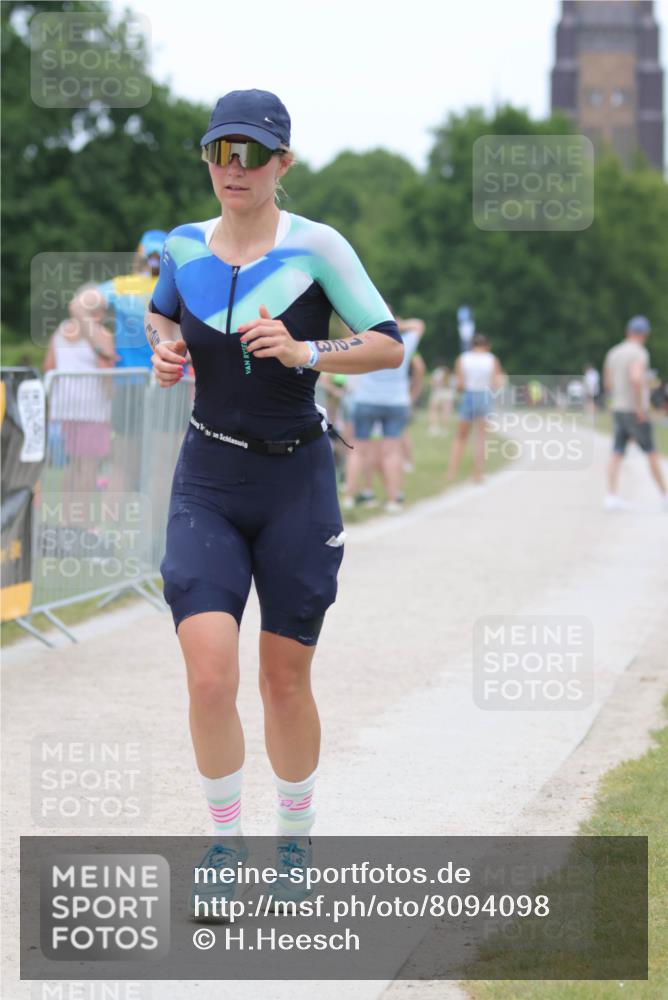 22.06.2025 - Viking Triathlon H.Heesch http://msf.ph/oto/8094098 22.06.2025 15:20:14 Laufen 123, 171 meine-sportfotos.de