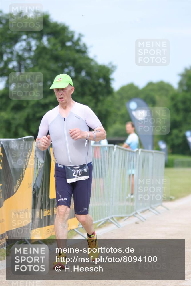 22.06.2025 - Viking Triathlon H.Heesch http://msf.ph/oto/8094100 22.06.2025 17:18:05 Laufen 270 meine-sportfotos.de