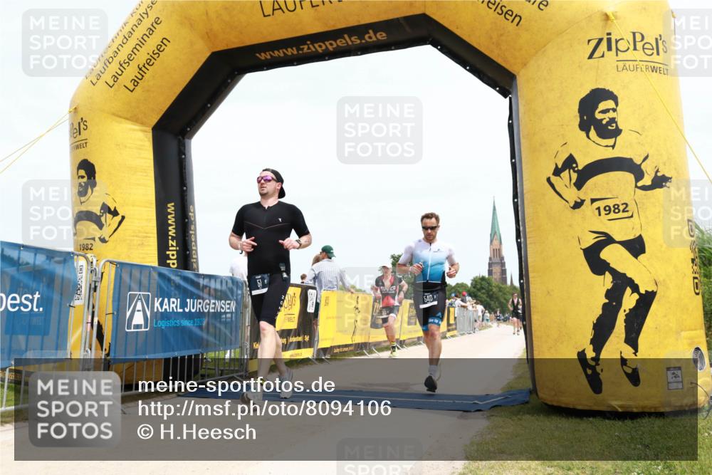 22.06.2025 - Viking Triathlon H.Heesch http://msf.ph/oto/8094106 22.06.2025 14:01:47 Laufen 13, 51, 313, 540, 542 meine-sportfotos.de