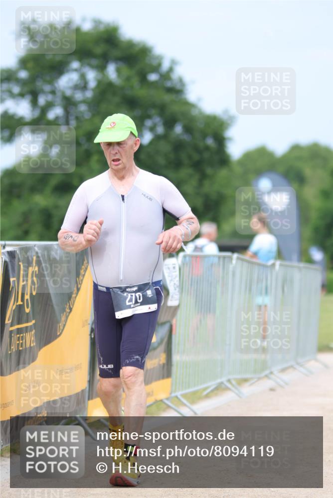 22.06.2025 - Viking Triathlon H.Heesch http://msf.ph/oto/8094119 22.06.2025 17:18:06 Laufen 270 meine-sportfotos.de