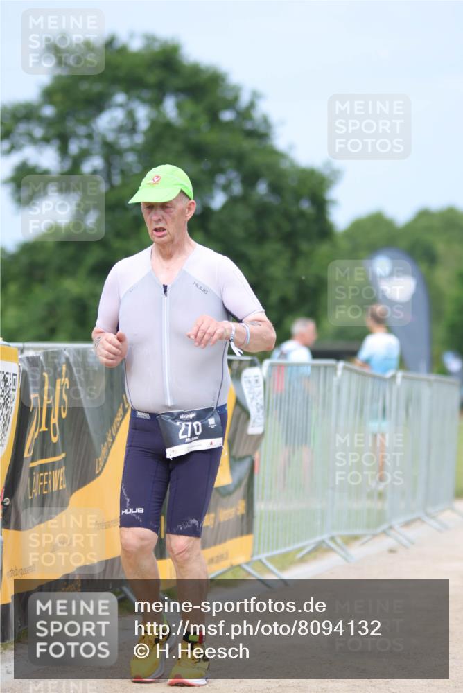 22.06.2025 - Viking Triathlon H.Heesch http://msf.ph/oto/8094132 22.06.2025 17:18:06 Laufen 270 meine-sportfotos.de