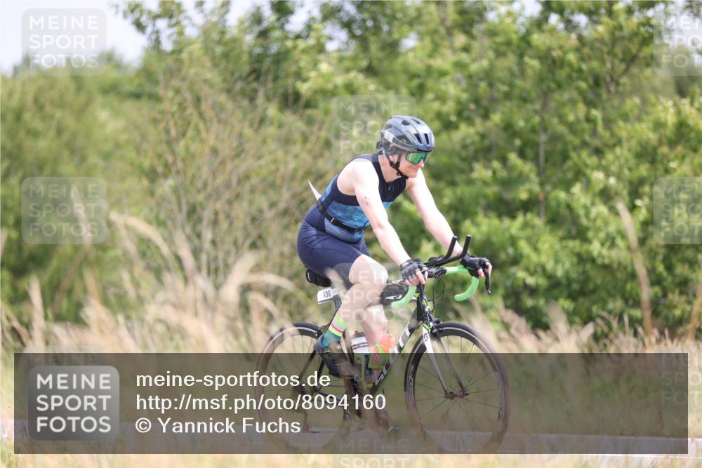 22.06.2025 - Viking Triathlon Yannick Fuchs http://msf.ph/oto/8094160 22.06.2025 13:44:48 Radfahren 136 meine-sportfotos.de