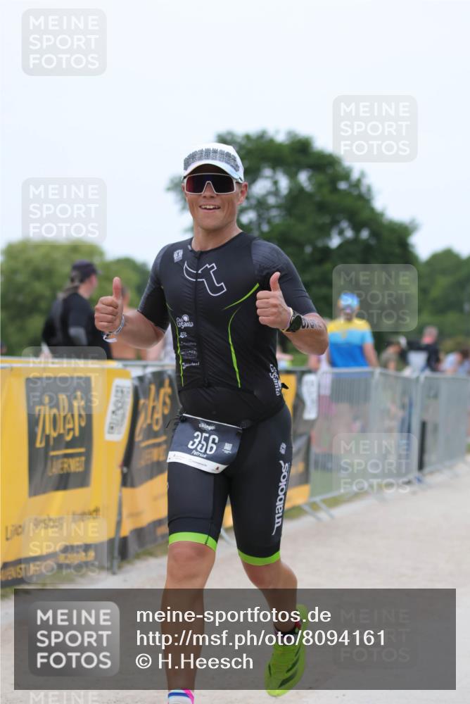 22.06.2025 - Viking Triathlon H.Heesch http://msf.ph/oto/8094161 22.06.2025 15:20:48 Laufen 356 meine-sportfotos.de