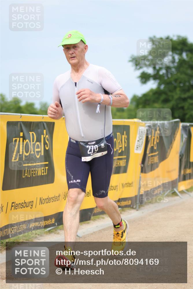 22.06.2025 - Viking Triathlon H.Heesch http://msf.ph/oto/8094169 22.06.2025 17:18:07 Laufen 270 meine-sportfotos.de