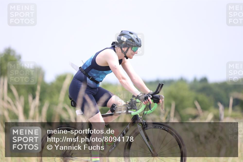 22.06.2025 - Viking Triathlon Yannick Fuchs http://msf.ph/oto/8094178 22.06.2025 13:44:49 Radfahren 136 meine-sportfotos.de