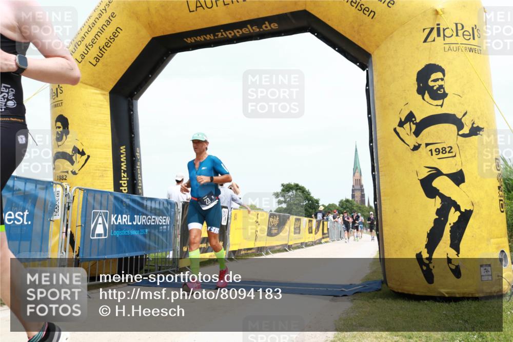 22.06.2025 - Viking Triathlon H.Heesch http://msf.ph/oto/8094183 22.06.2025 14:02:20 Laufen 23, 41, 144 meine-sportfotos.de
