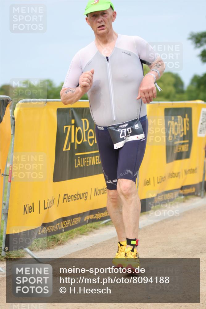22.06.2025 - Viking Triathlon H.Heesch http://msf.ph/oto/8094188 22.06.2025 17:18:08 Laufen 270 meine-sportfotos.de