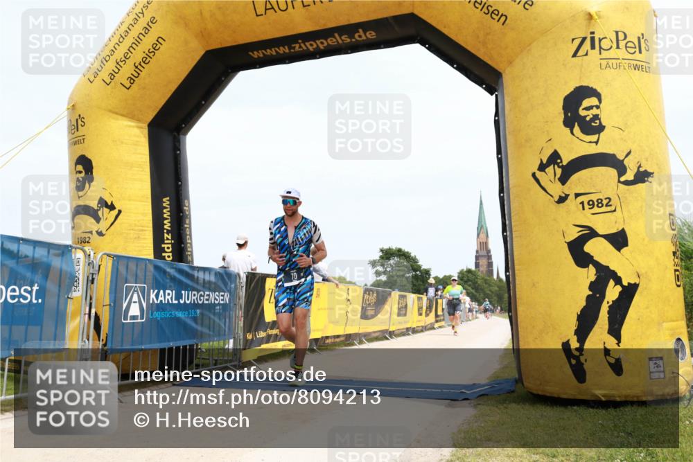 22.06.2025 - Viking Triathlon H.Heesch http://msf.ph/oto/8094213 22.06.2025 14:02:31 Laufen 70, 75, 139, 200, 375 meine-sportfotos.de