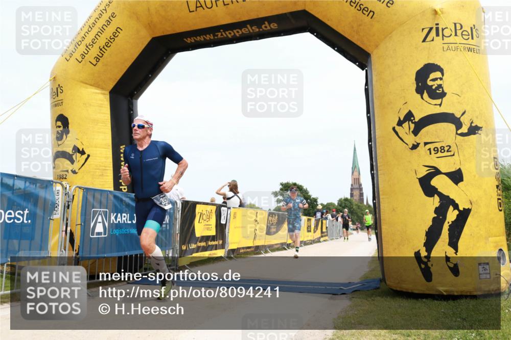 22.06.2025 - Viking Triathlon H.Heesch http://msf.ph/oto/8094241 22.06.2025 14:02:48 Laufen 397, 466, 495 meine-sportfotos.de