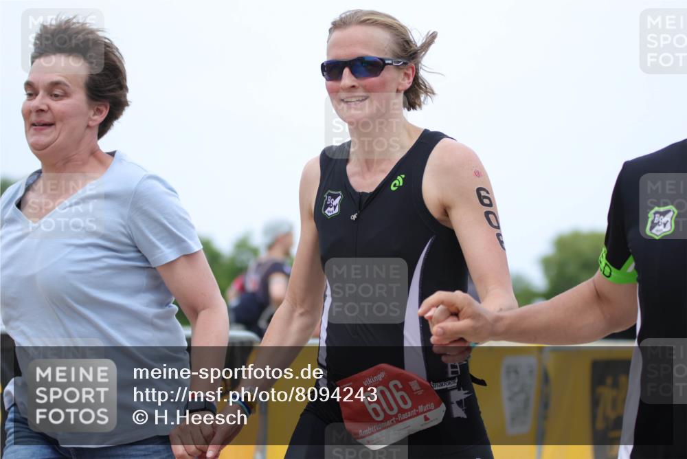 22.06.2025 - Viking Triathlon H.Heesch http://msf.ph/oto/8094243 22.06.2025 15:21:22 Laufen 606, 619 meine-sportfotos.de