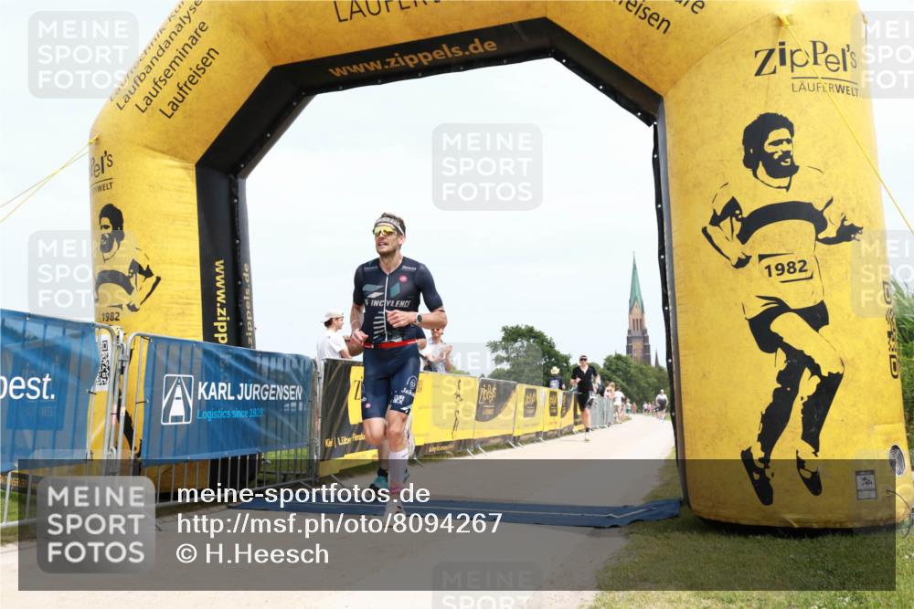 22.06.2025 - Viking Triathlon H.Heesch http://msf.ph/oto/8094267 22.06.2025 14:03:11 Laufen 61, 142, 402, 557, 623 meine-sportfotos.de