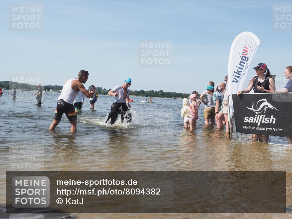 22.06.2025 - Viking Triathlon KatJ http://msf.ph/oto/8094382 22.06.2025 10:29:41 Schwimmen 6 meine-sportfotos.de