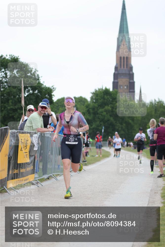 22.06.2025 - Viking Triathlon H.Heesch http://msf.ph/oto/8094384 22.06.2025 16:07:18 Laufen 202 meine-sportfotos.de