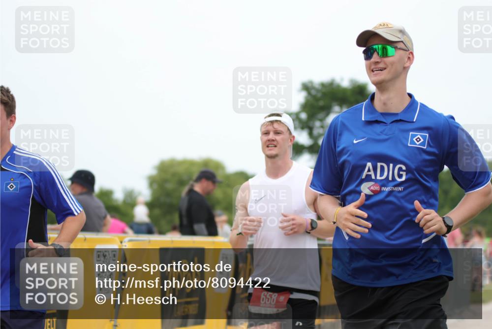 22.06.2025 - Viking Triathlon H.Heesch http://msf.ph/oto/8094422 22.06.2025 15:22:37 Laufen 658 meine-sportfotos.de