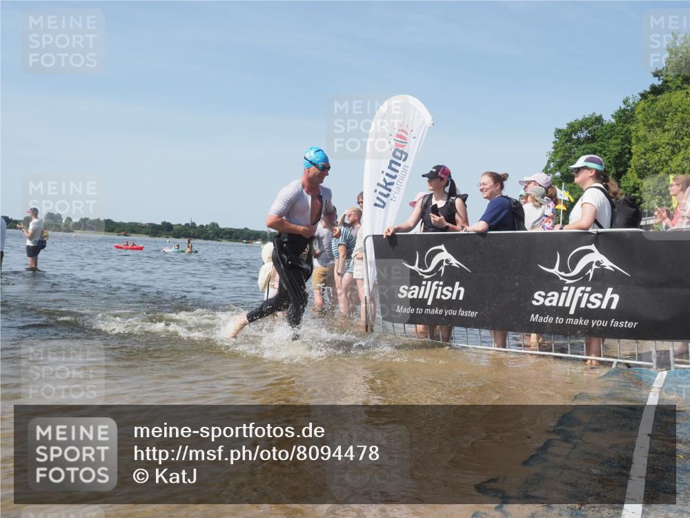 22.06.2025 - Viking Triathlon KatJ http://msf.ph/oto/8094478 22.06.2025 10:29:42 Schwimmen 6 meine-sportfotos.de