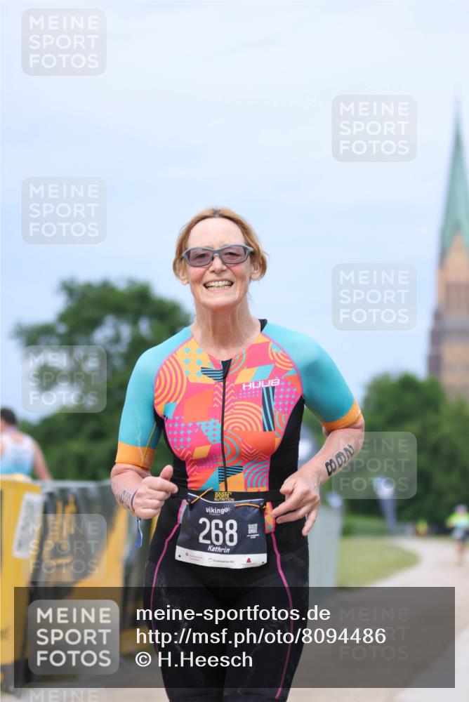 22.06.2025 - Viking Triathlon H.Heesch http://msf.ph/oto/8094486 22.06.2025 17:18:59 Laufen 268 meine-sportfotos.de