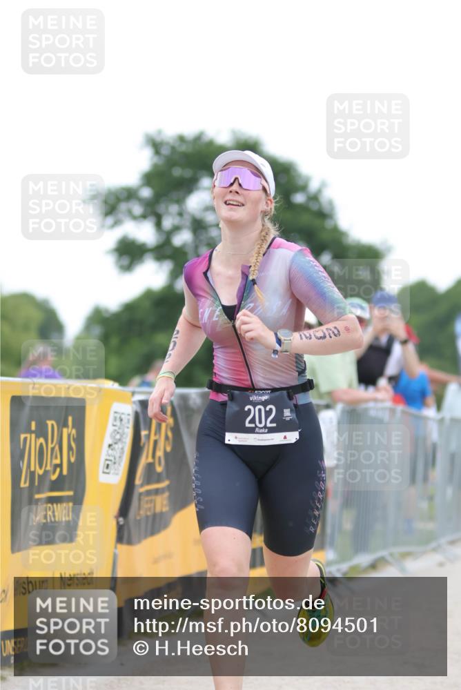 22.06.2025 - Viking Triathlon H.Heesch http://msf.ph/oto/8094501 22.06.2025 16:07:20 Laufen 202 meine-sportfotos.de