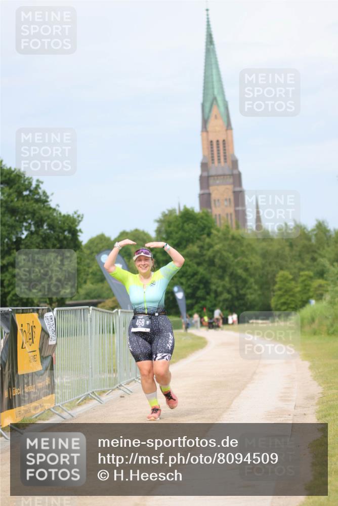 22.06.2025 - Viking Triathlon H.Heesch http://msf.ph/oto/8094509 22.06.2025 17:19:18 Laufen 468 meine-sportfotos.de