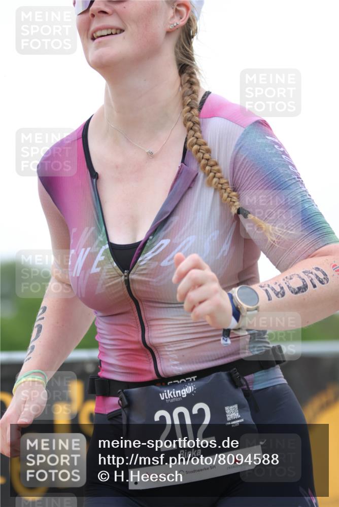 22.06.2025 - Viking Triathlon H.Heesch http://msf.ph/oto/8094588 22.06.2025 16:07:21 Laufen 202, 290 meine-sportfotos.de