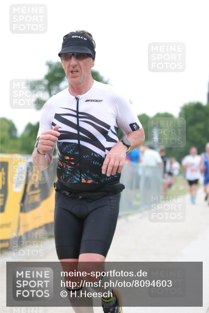 22.06.2025 - Viking Triathlon H.Heesch http://msf.ph/oto/8094603 22.06.2025 16:07:29 Laufen 109, 290 meine-sportfotos.de